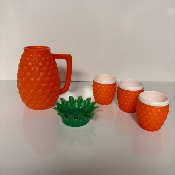 Minerware Pineapple Pitcher Cups 4 Pc Set Tiki Luau Blow Mold Style USA Vintage - Picture 1 of 9